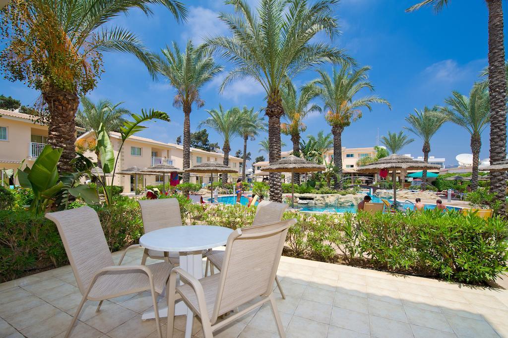 Tasia Maris Gardens Ayia Napa Phòng bức ảnh